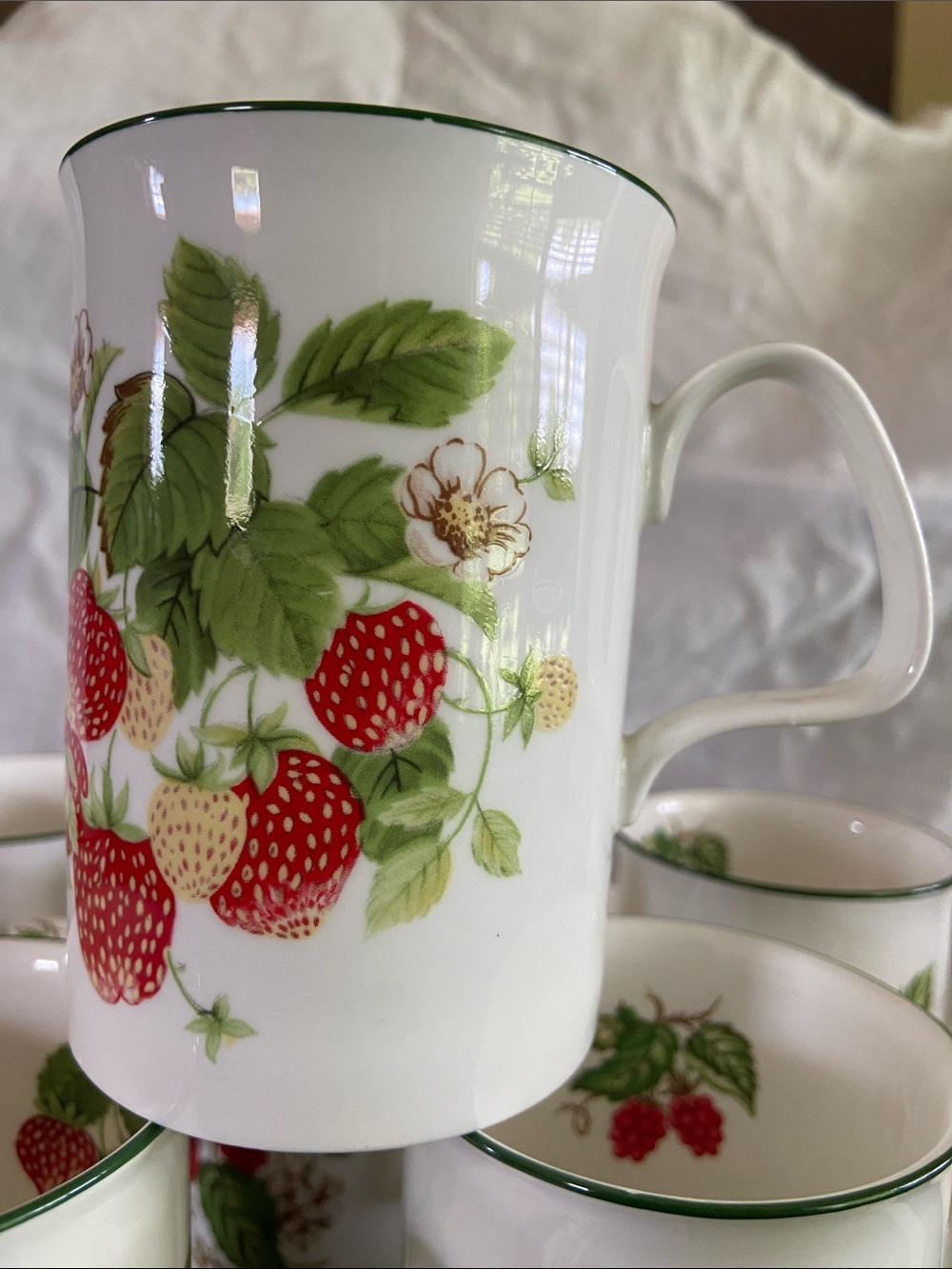 White Porcelain Strawberry Mug with Green Trim